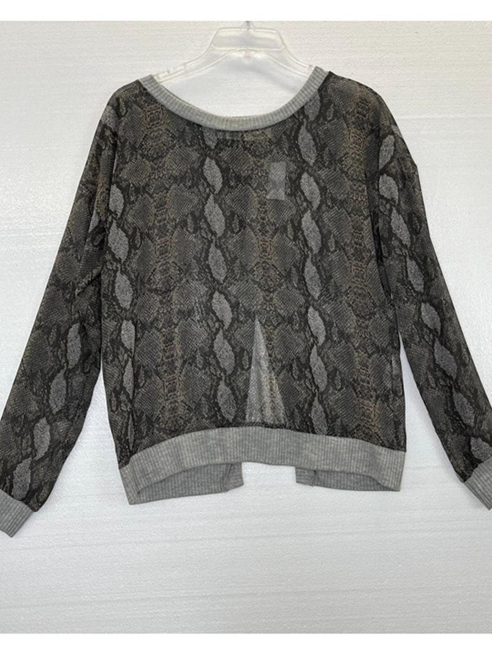 Vintage Havana Gray Snake-Print Long Sleeve Top
